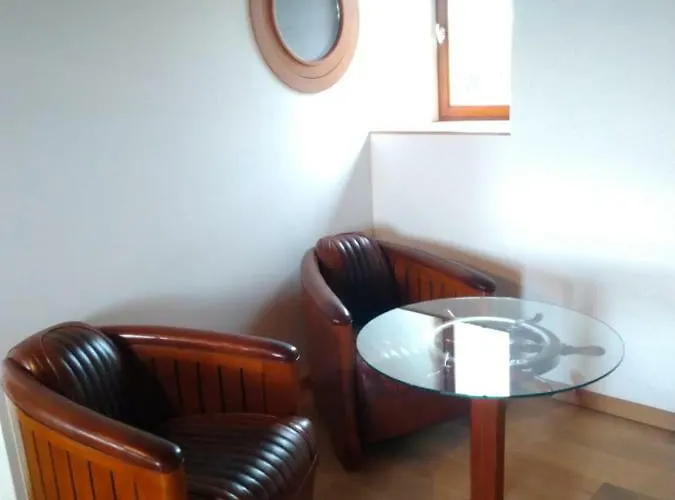 La Ferme Manoir Saint Barthelemy לינה וארוחת בוקר 3*